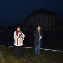 2016 - Svěcení smírčího kříže a rozsvícení vánočního stromu 