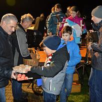 2016 - Svěcení smírčího kříže a rozsvícení vánočního stromu 